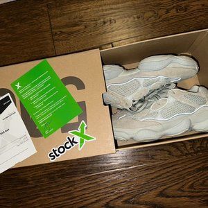 YEEZY 500 SALE - SIZE 7M OR 8.5W